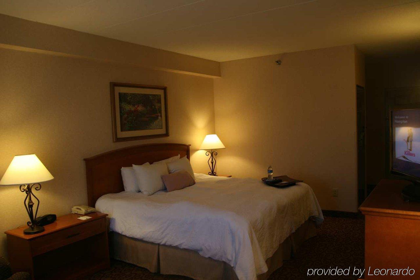 Hampton Inn Council Bluffs Room photo