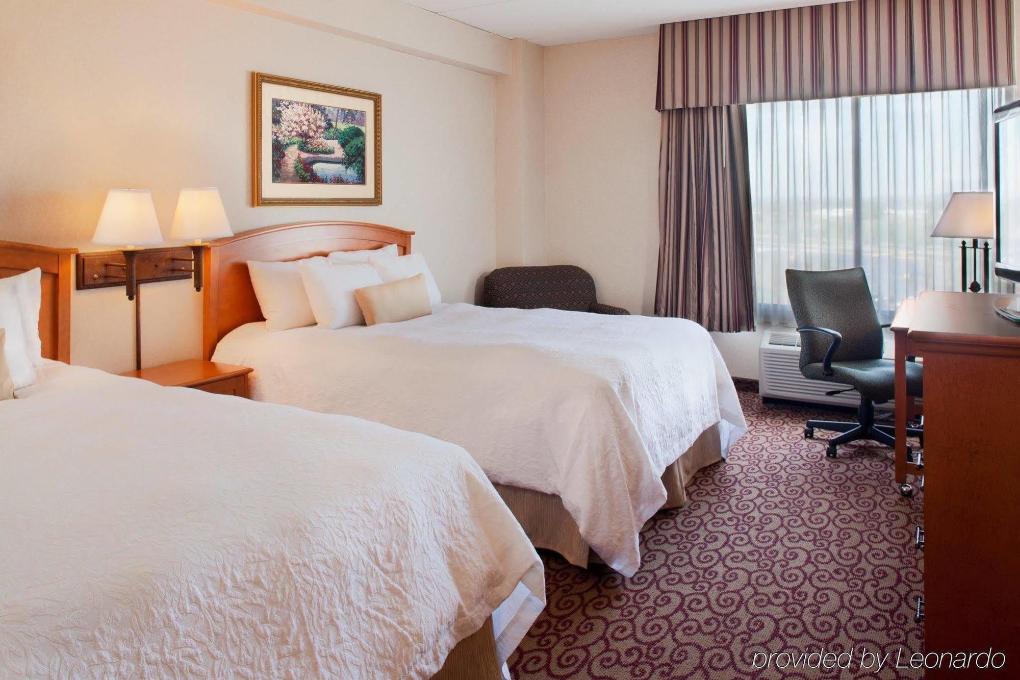 Hampton Inn Council Bluffs Room photo